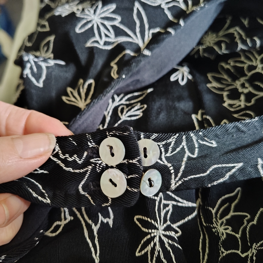 Cold Water Creek Vintage Halter Sheath Dress, White Floral; Blck/Silver, Long 10 - Picture 10 of 10